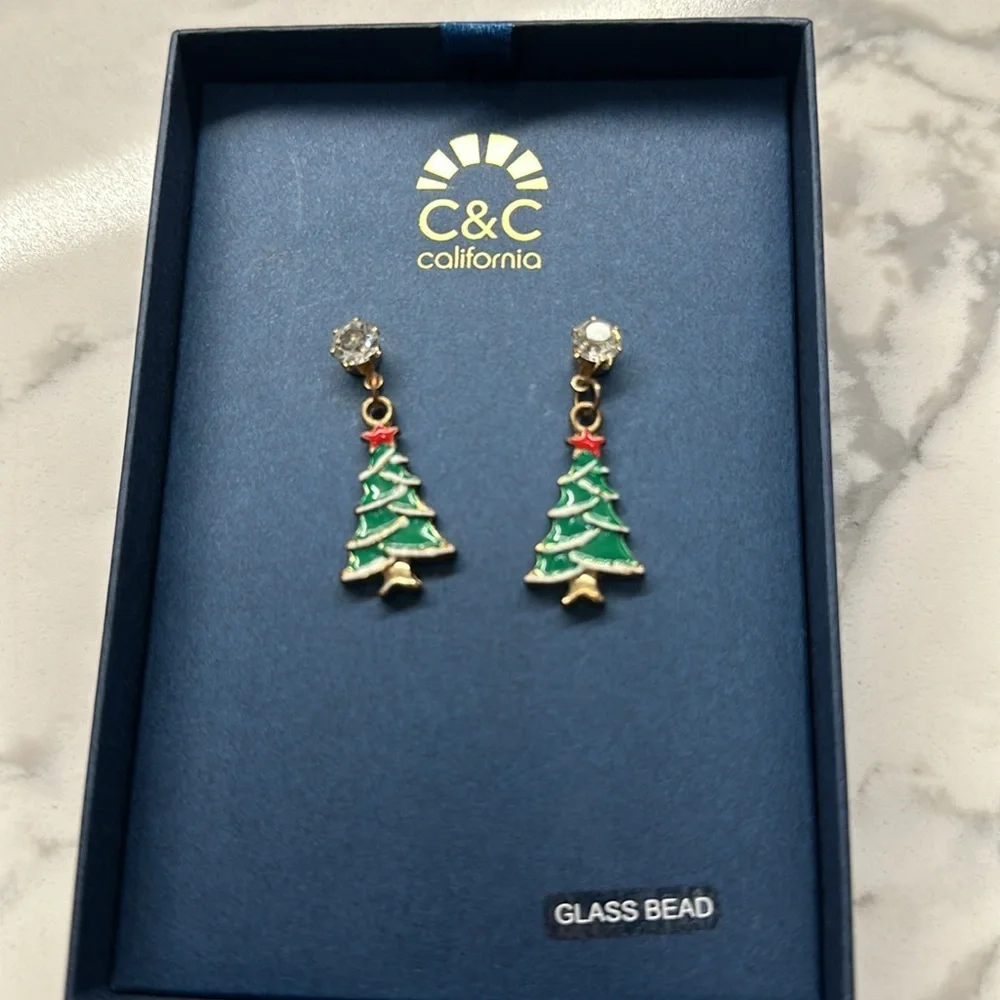 C&C California Christmas tree earrings ￼